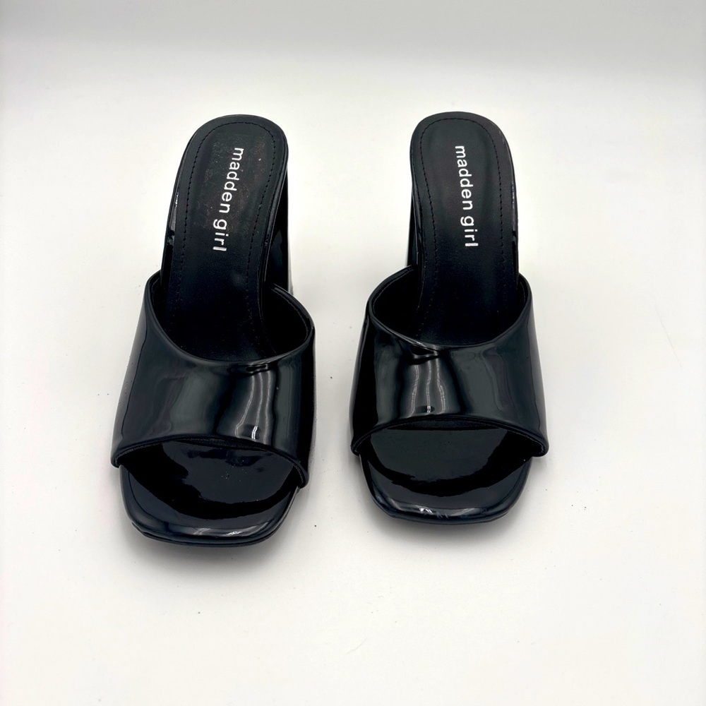 Madden Girl Black Women's Slide Sandals